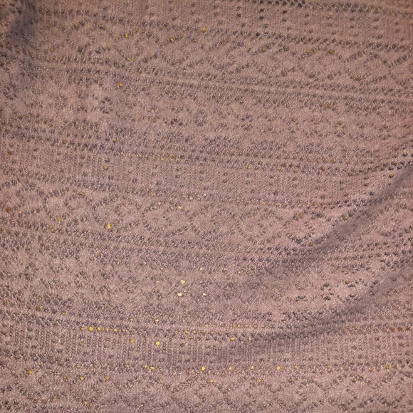 Getting rid of clothes - Picture 2 of 3